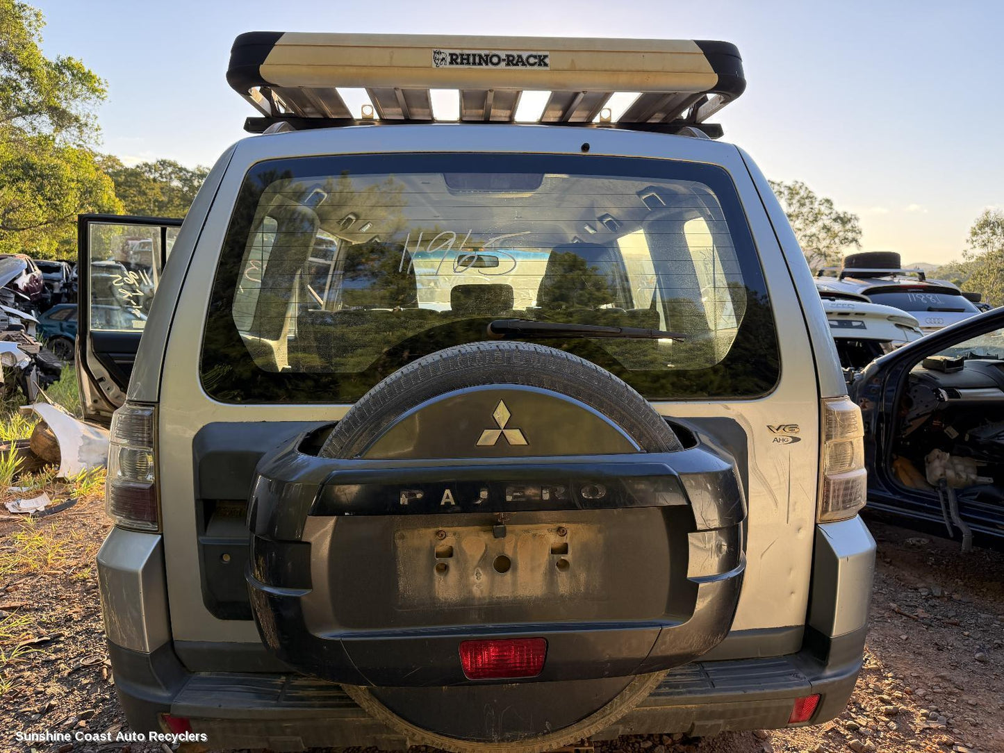 2006-2008 Mitsubishi Pajero Bootlid Tailgate