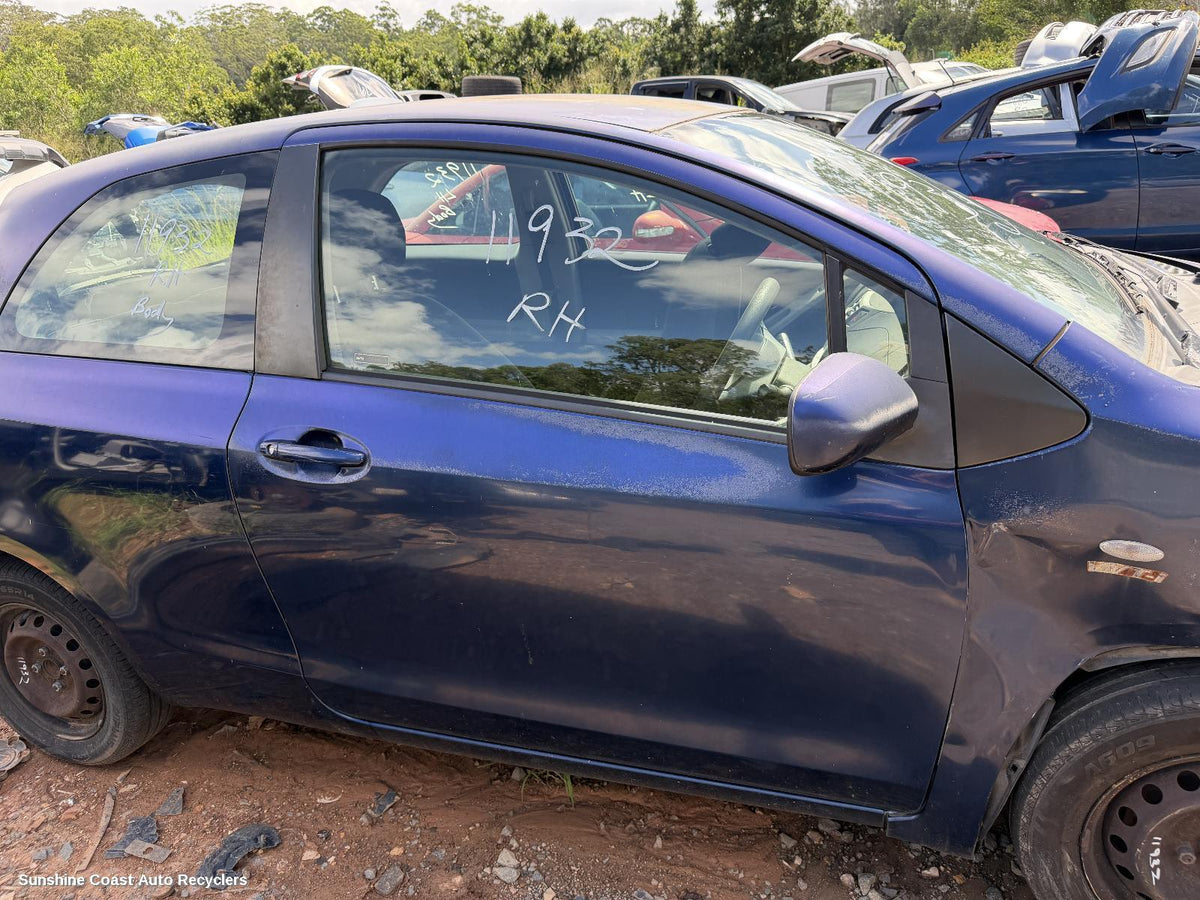 2005-2011 Toyota Yaris Right Door Mirror