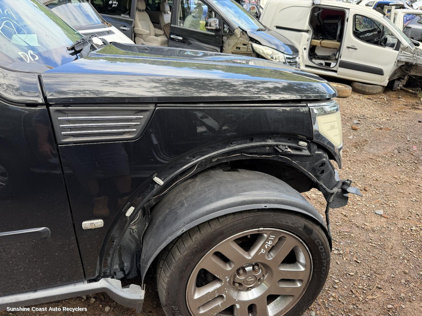 2007-2011 Dodge Nitro Right Guard