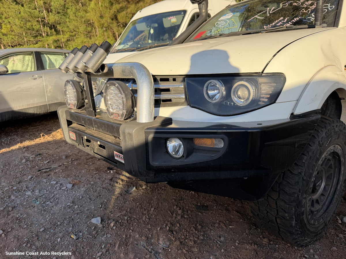 2009-2015 Mitsubishi Triton Front Bumper