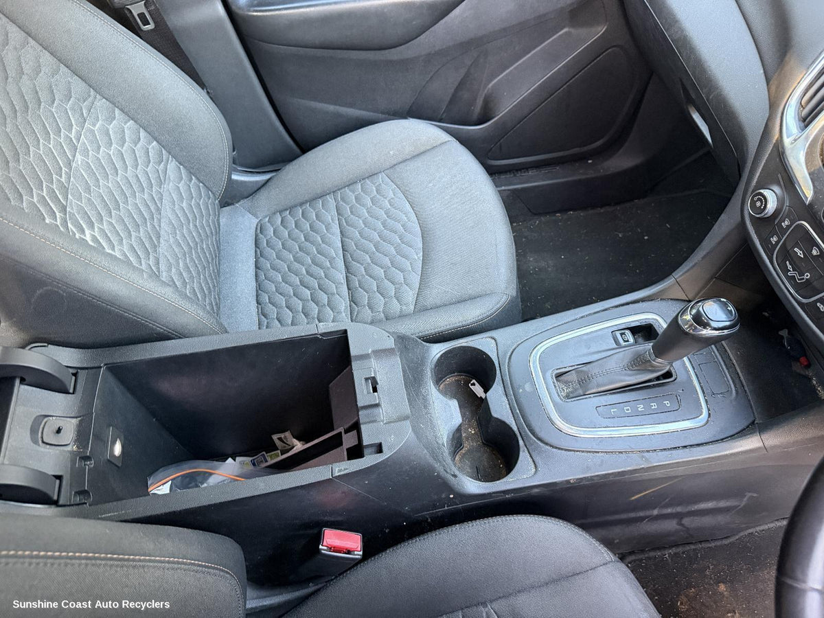 2017-2020 Holden Equinox Console