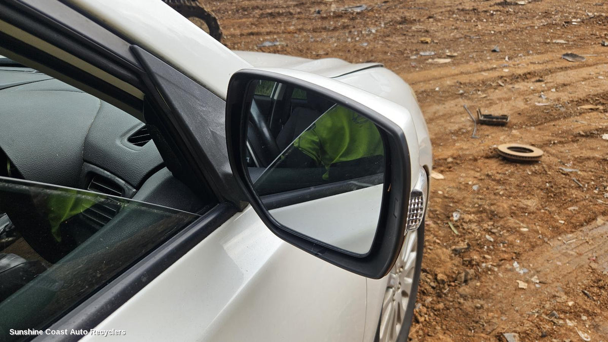 2012-2014 Subaru Liberty Right Door Mirror