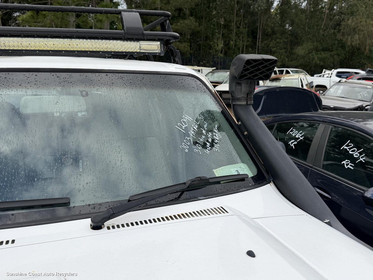 1997-2017 Nissan Patrol Wiper Arm