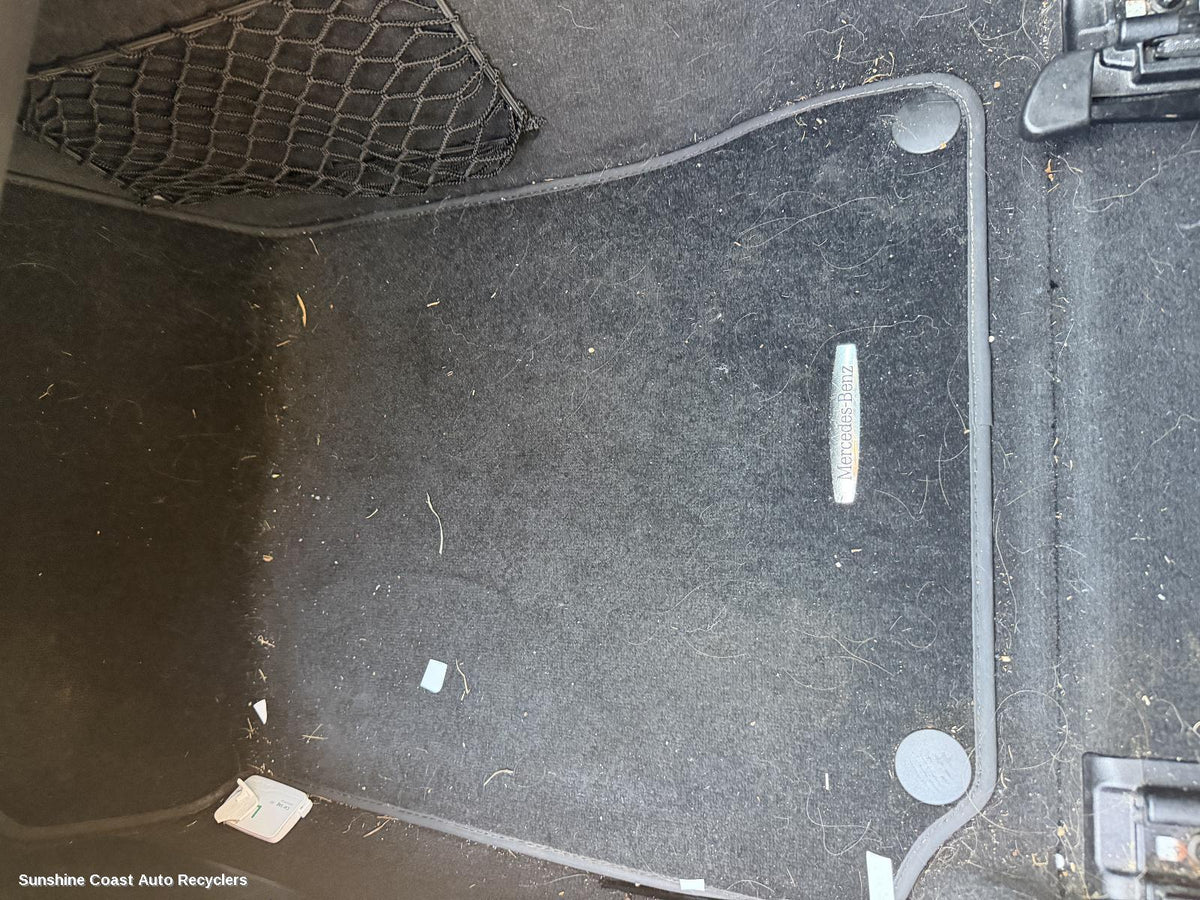 2007-2015 Mercedes C Class Floor Mats