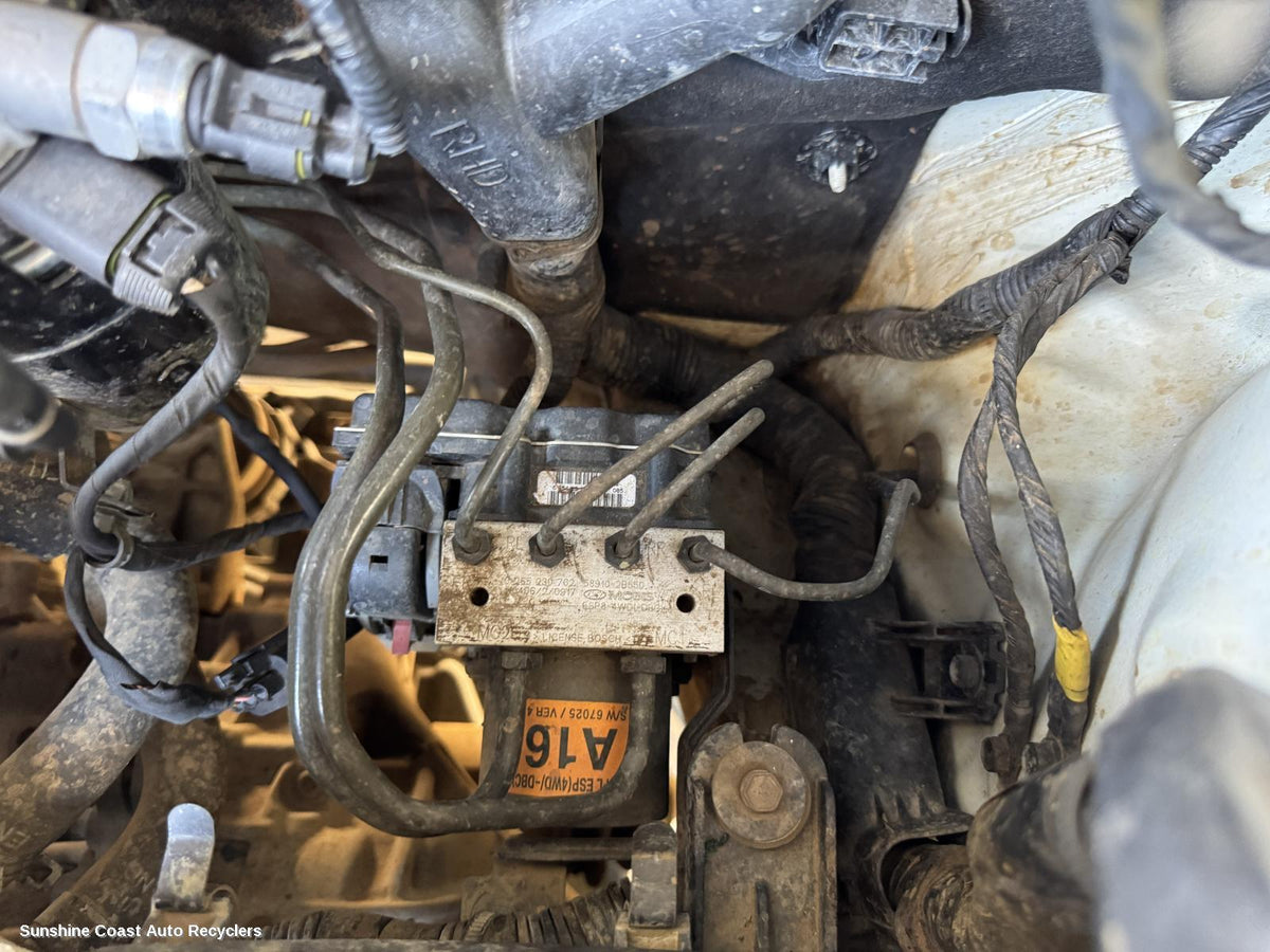 2009-2012 Hyundai Santa Fe Abs Pump Modulator
