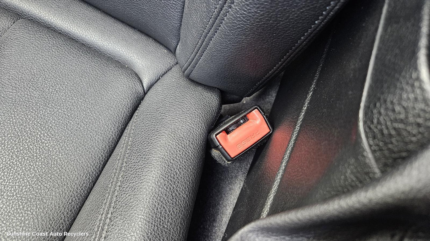 2011-2019 Bmw 1 Series Seatbelt Stalk