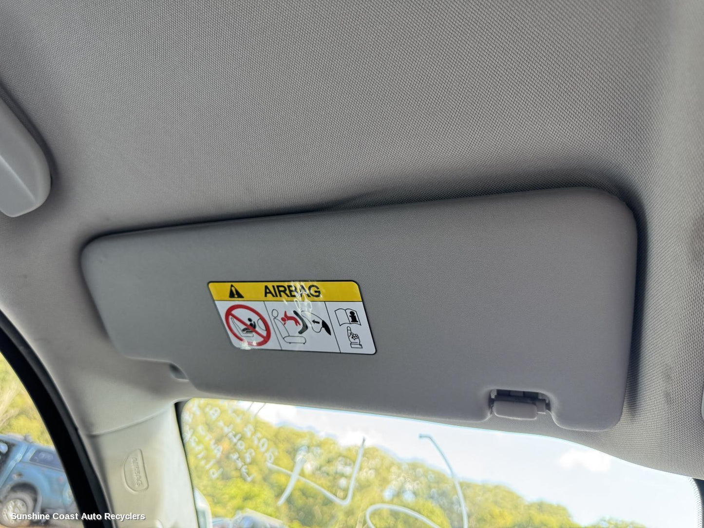 2017-2025 Ldv T60 Sunvisor