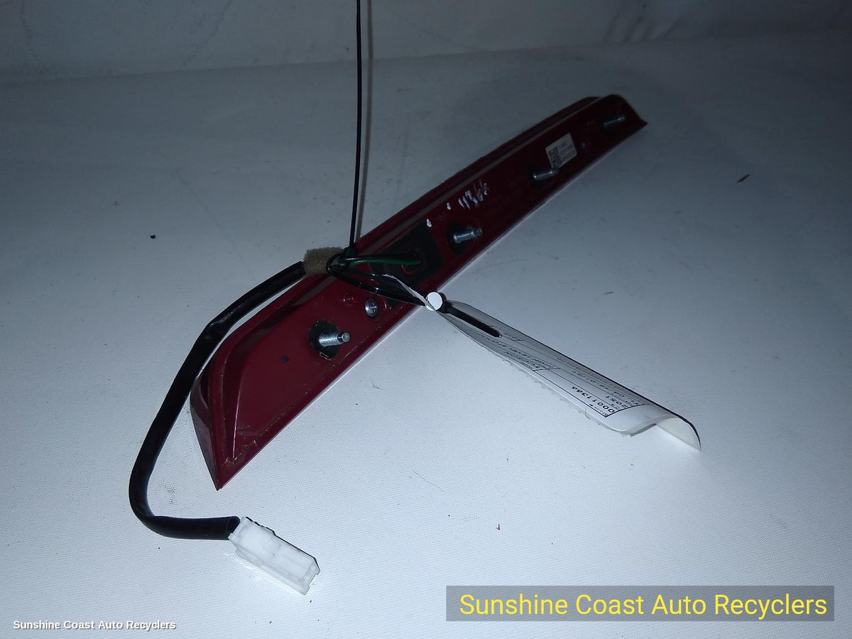 2015-2021 Hyundai Tucson High Level Stoplight