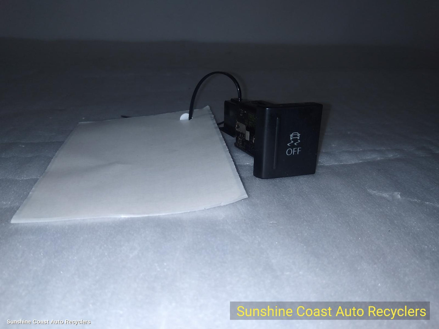 2011 Volkswagen Amarok Misc Switch Relay