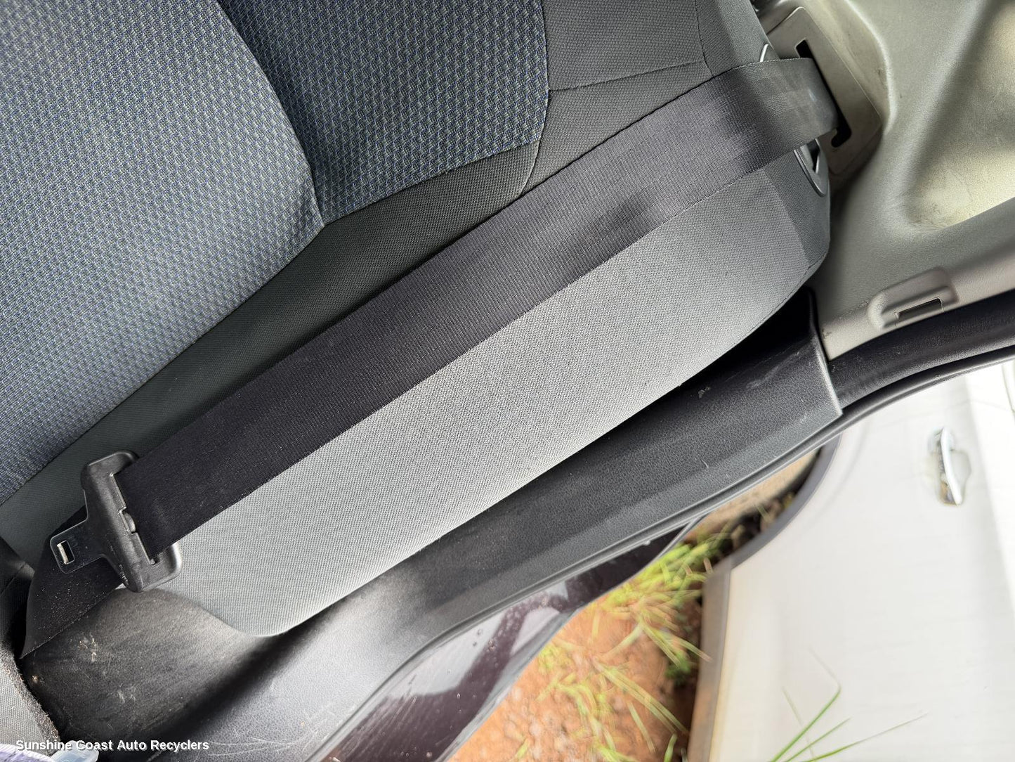 2007-2014 Nissan Dualis Seatbelt Stalk