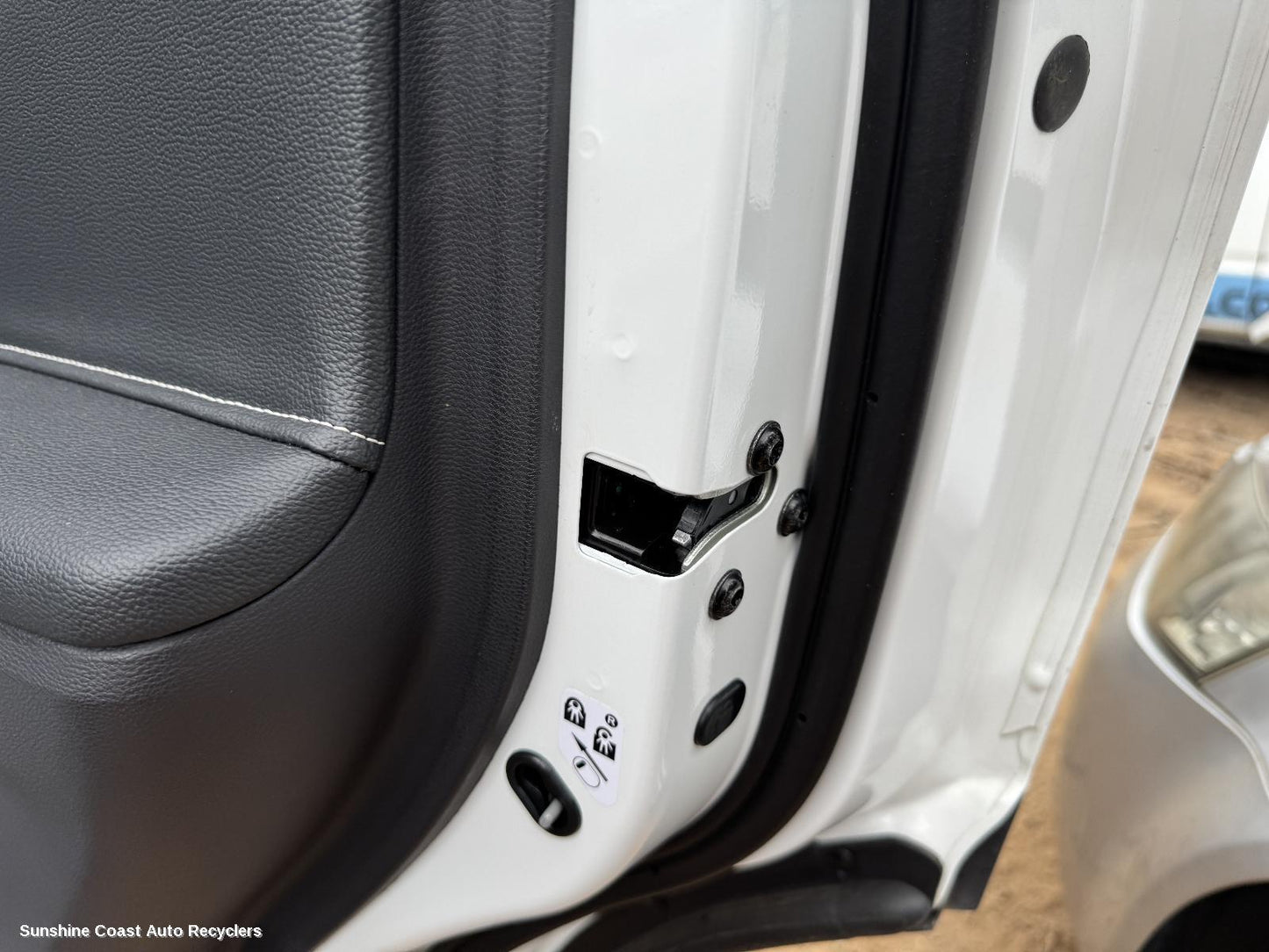 2022 Ldv D90 Door Boot Gate Lock
