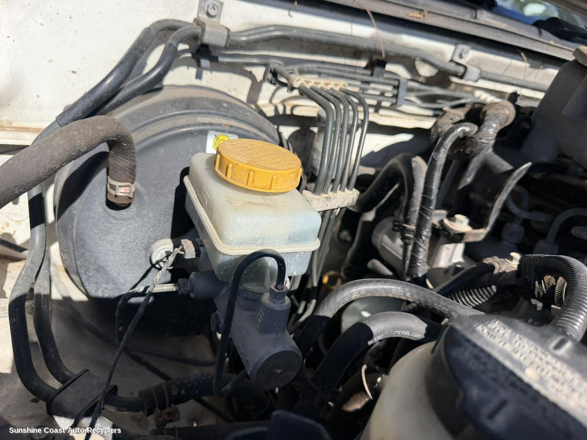 1997-2015 Nissan Navara Master Cylinder