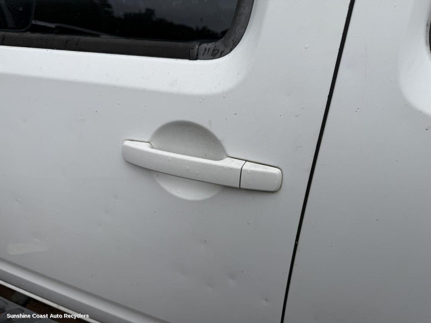 2011 Nissan Navara Door Handle