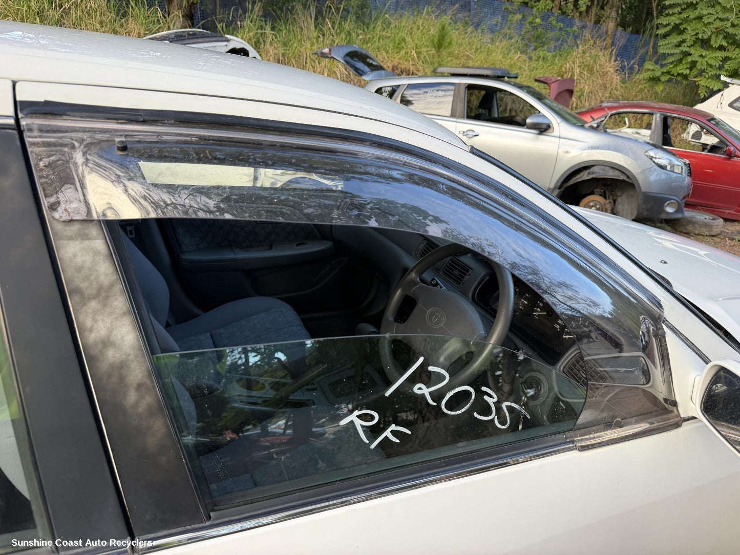 1997-2002 Toyota Camry Right Front Door Window