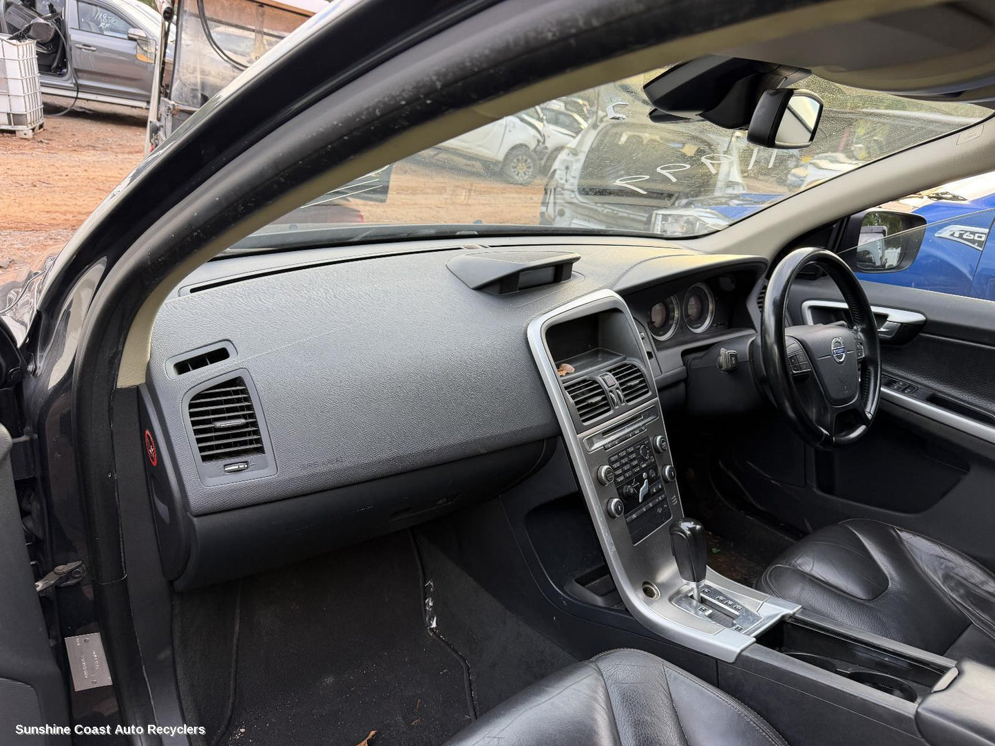 2009-2017 Volvo Xc60 Glove Box
