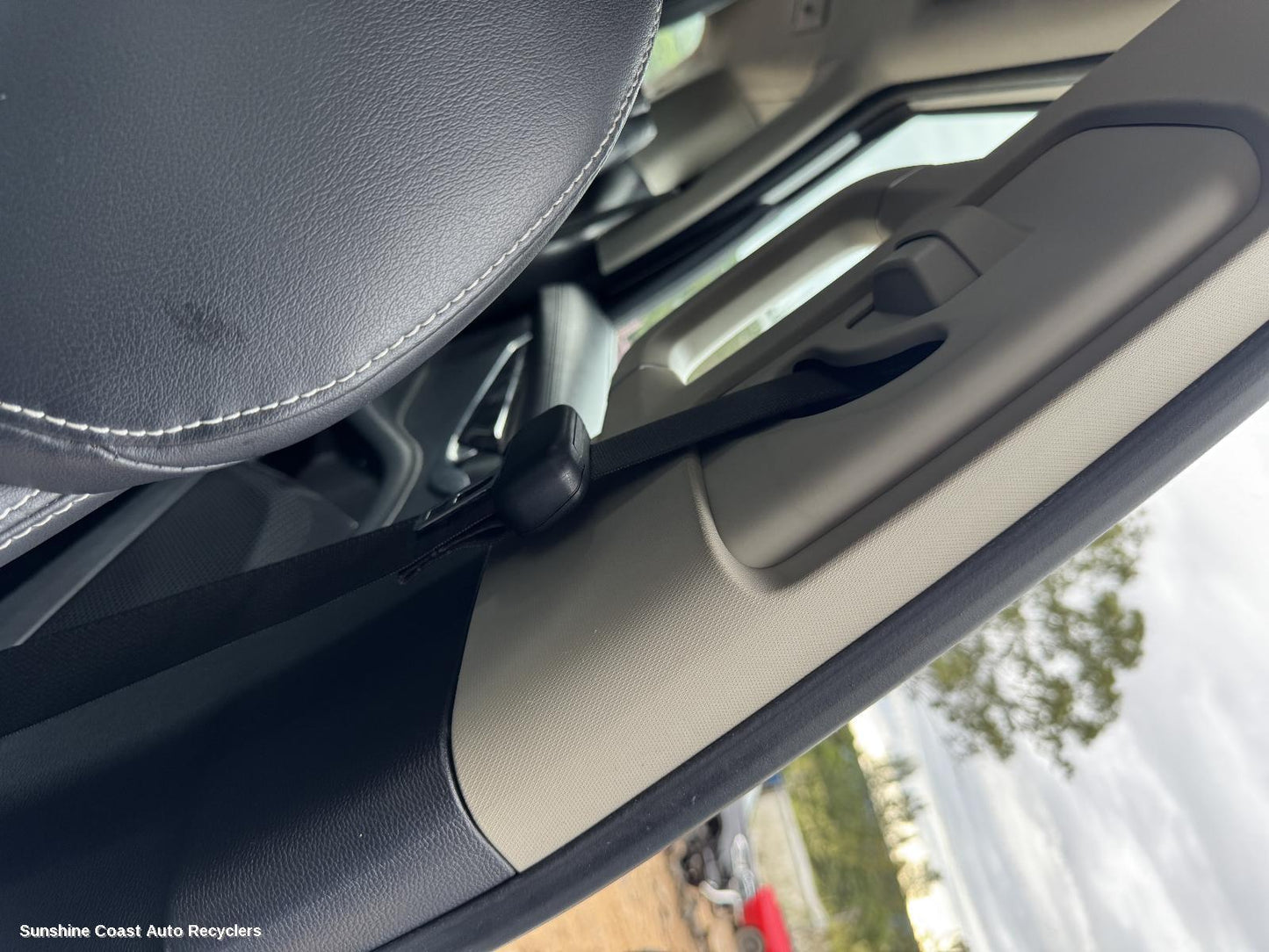 2022 Ldv D90 Seatbelt Stalk