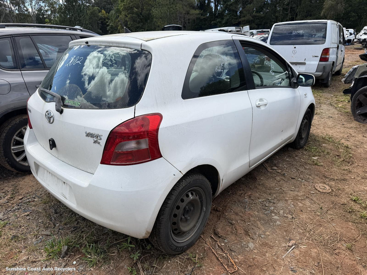 2005-2008 Toyota Yaris Right Taillight