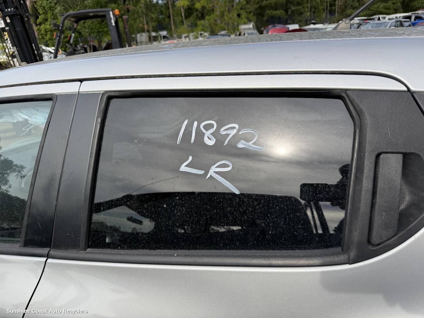 2014 Nissan Juke Left Rear Door Window