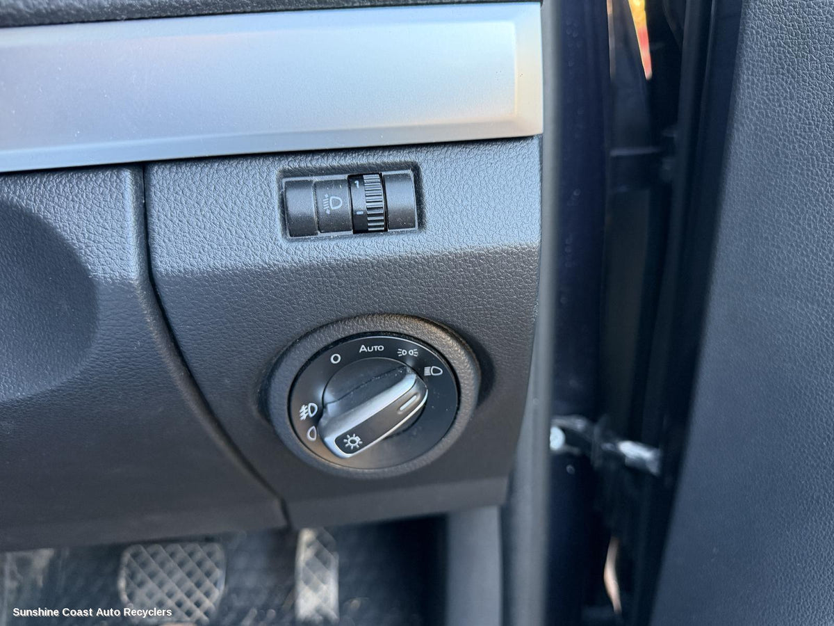 2010-2022 Volkswagen Amarok Combination Switch