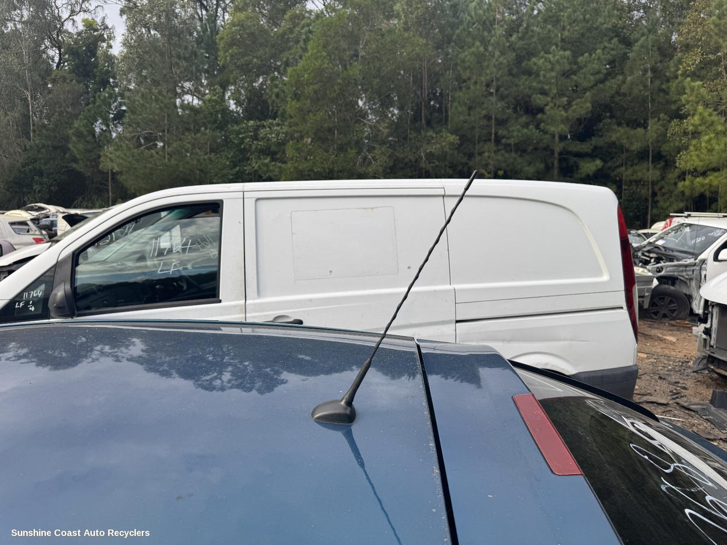 2012 Holden Cruze Antenna