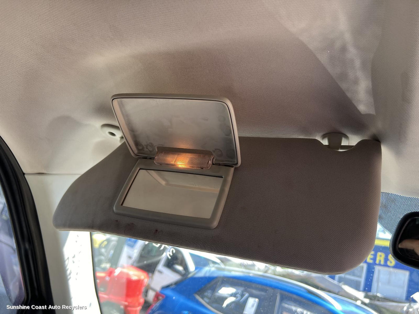 2012 Jeep Cherokee Sunvisor