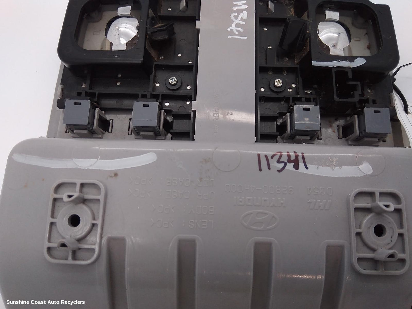 2010 Hyundai Iload/imax Courtesy Light