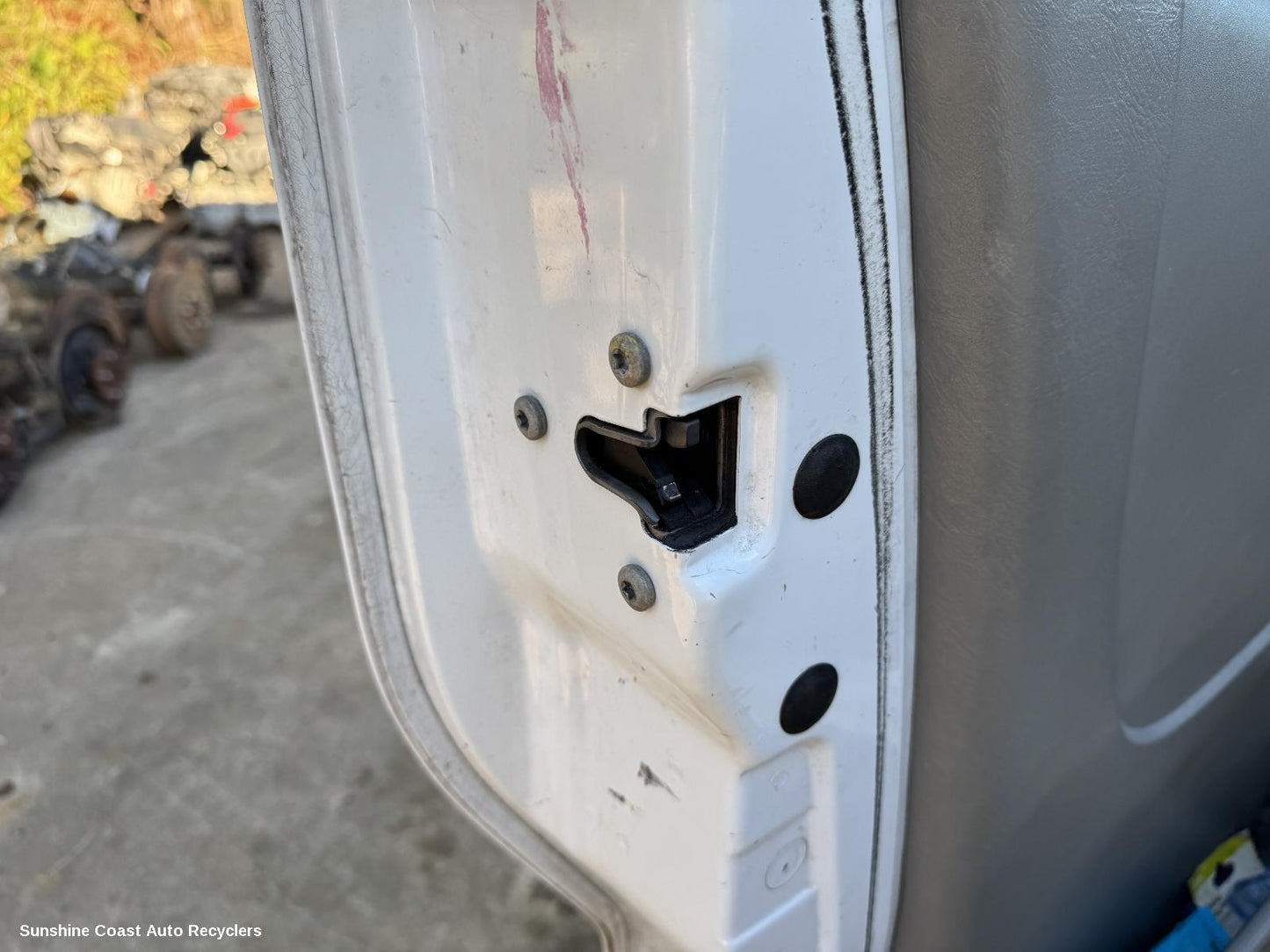 2013 Renault Trafic Door Boot Gate Lock