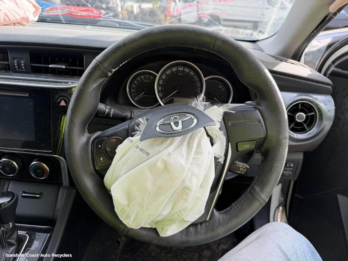 2015-2018 Toyota Corolla Instrument Cluster