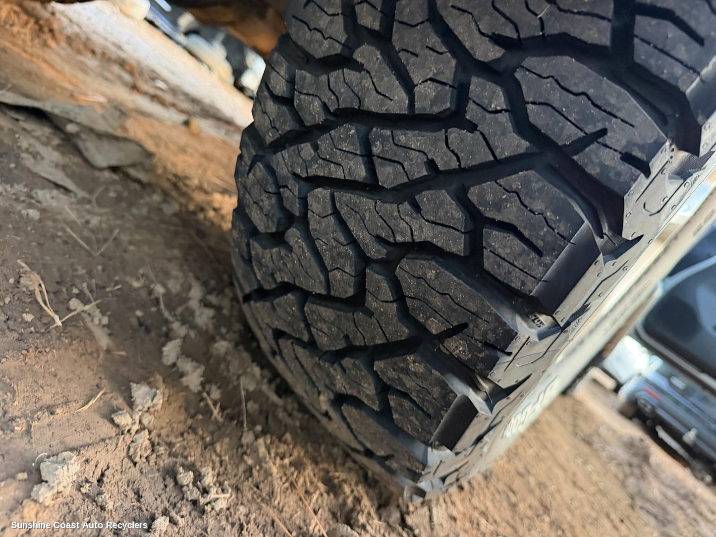 2005-2015 Nissan Navara Tyre