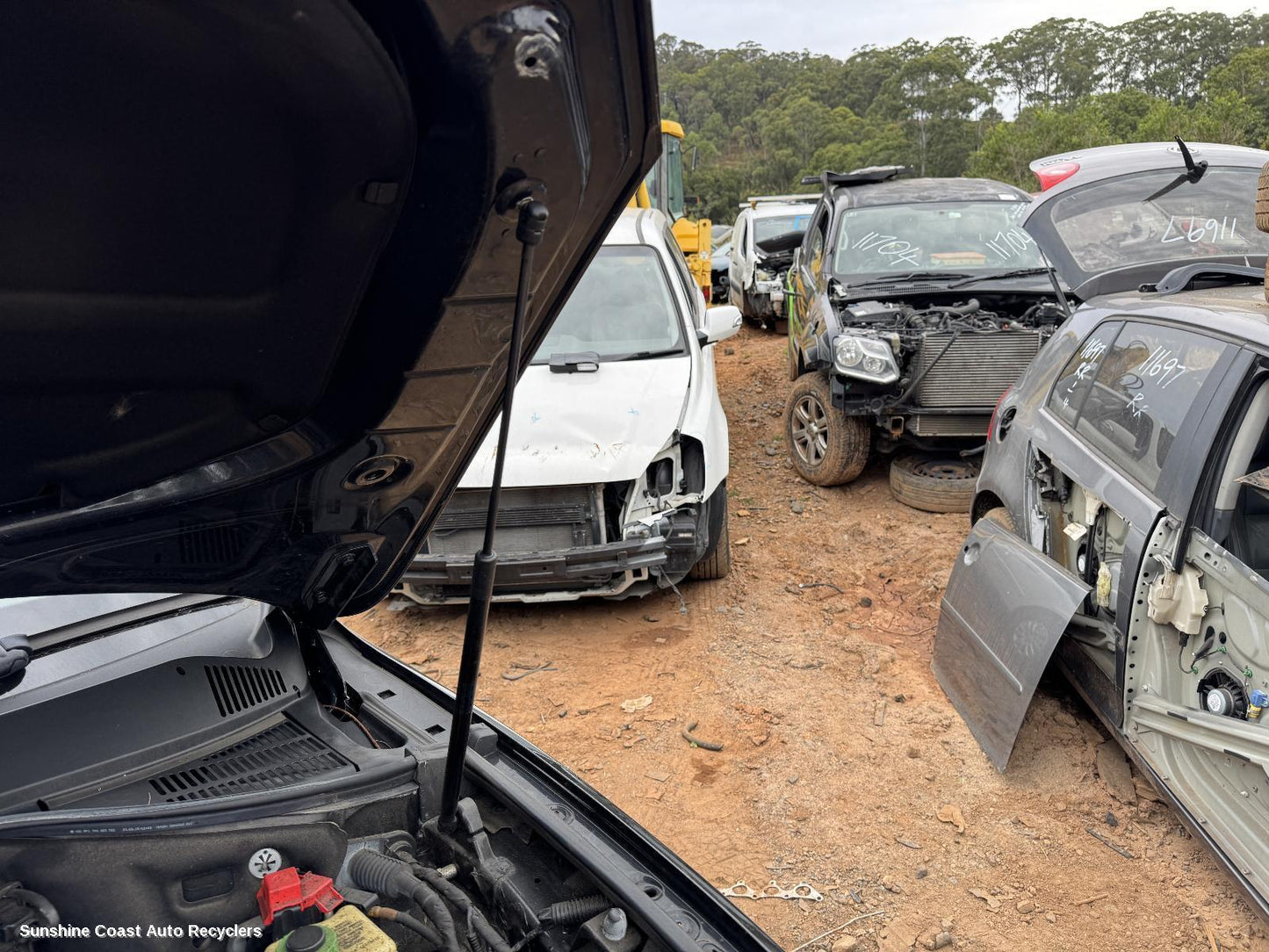 2016 Volkswagen Touareg Bonnet Hinge Strut
