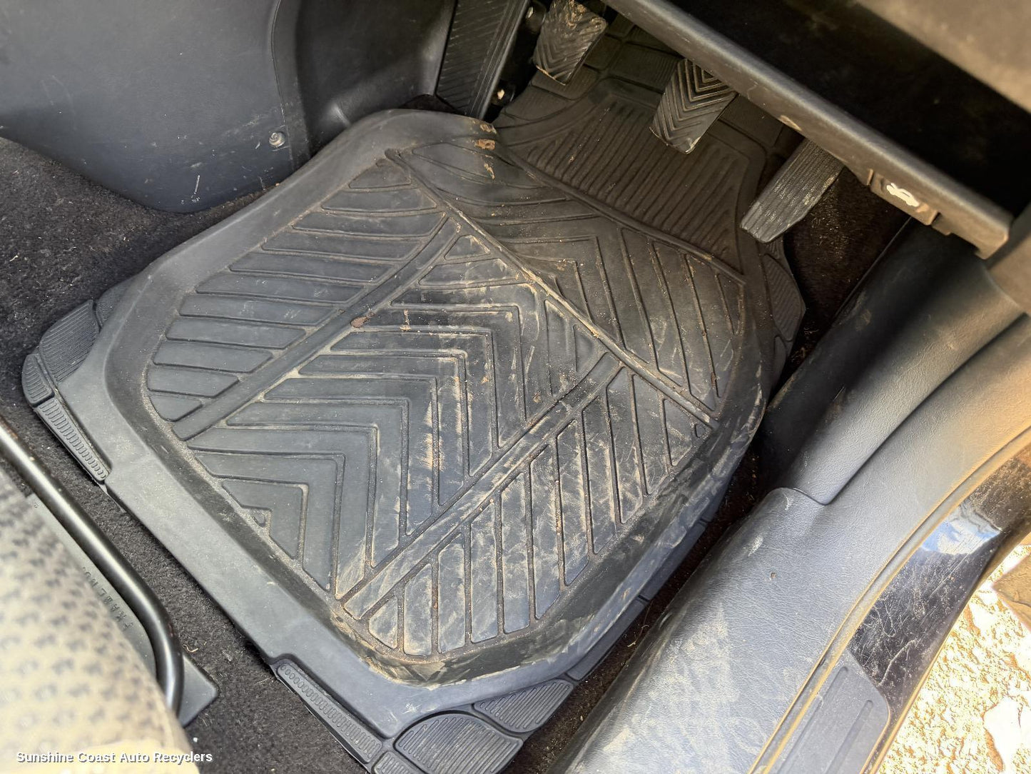 2004-2010 Hyundai Tucson Floor Mats