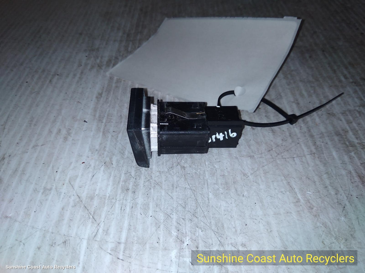 2011-2022 Volkswagen Amarok Misc Switch Relay