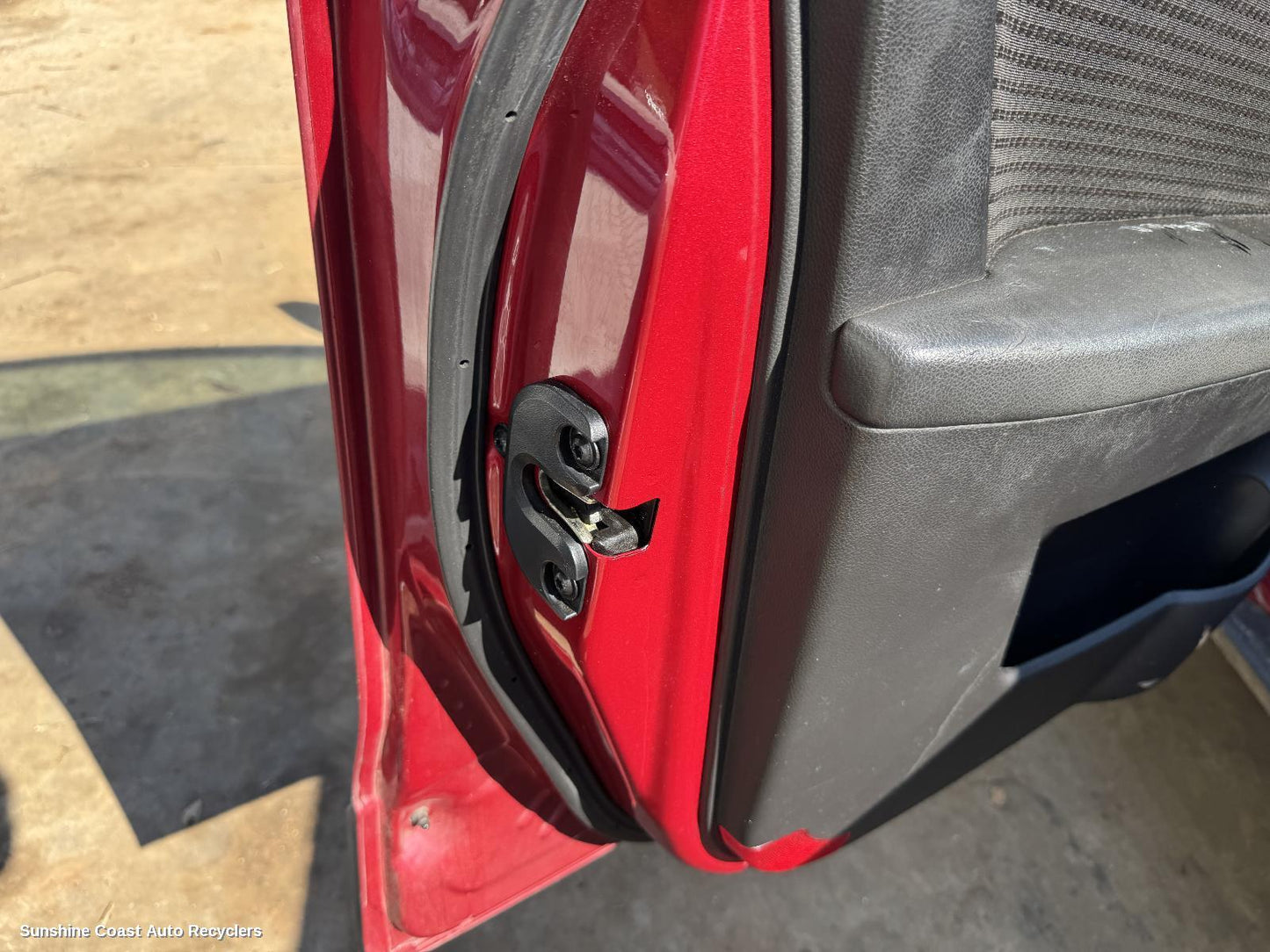 2015 Holden Captiva Door Boot Gate Lock
