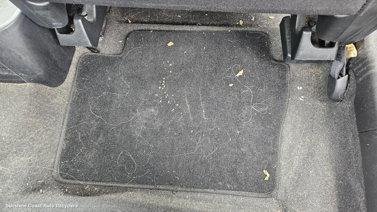 2007-2014 Mazda 2 Floor Mats