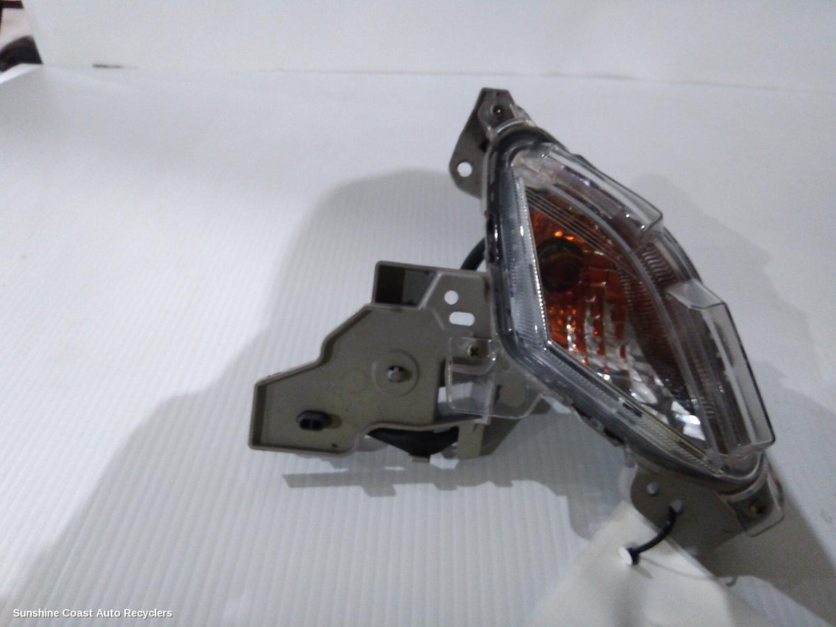 2018-2026 Mazda Cx3 Right Indicator Fog Side