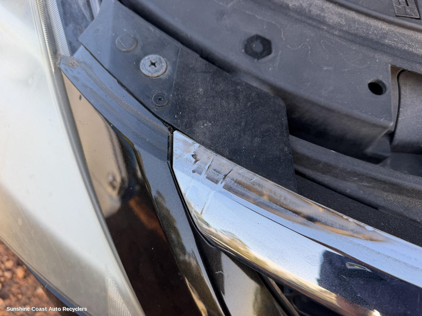 2007-2009 Mazda Cx9 Grille