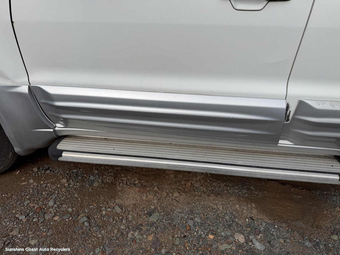 2000-2002 Mitsubishi Pajero Body Door Mould