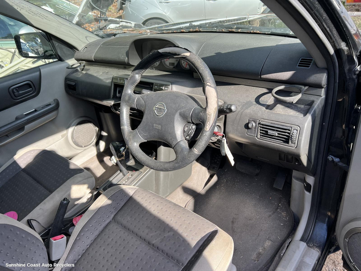2001 Nissan Xtrail Headrest