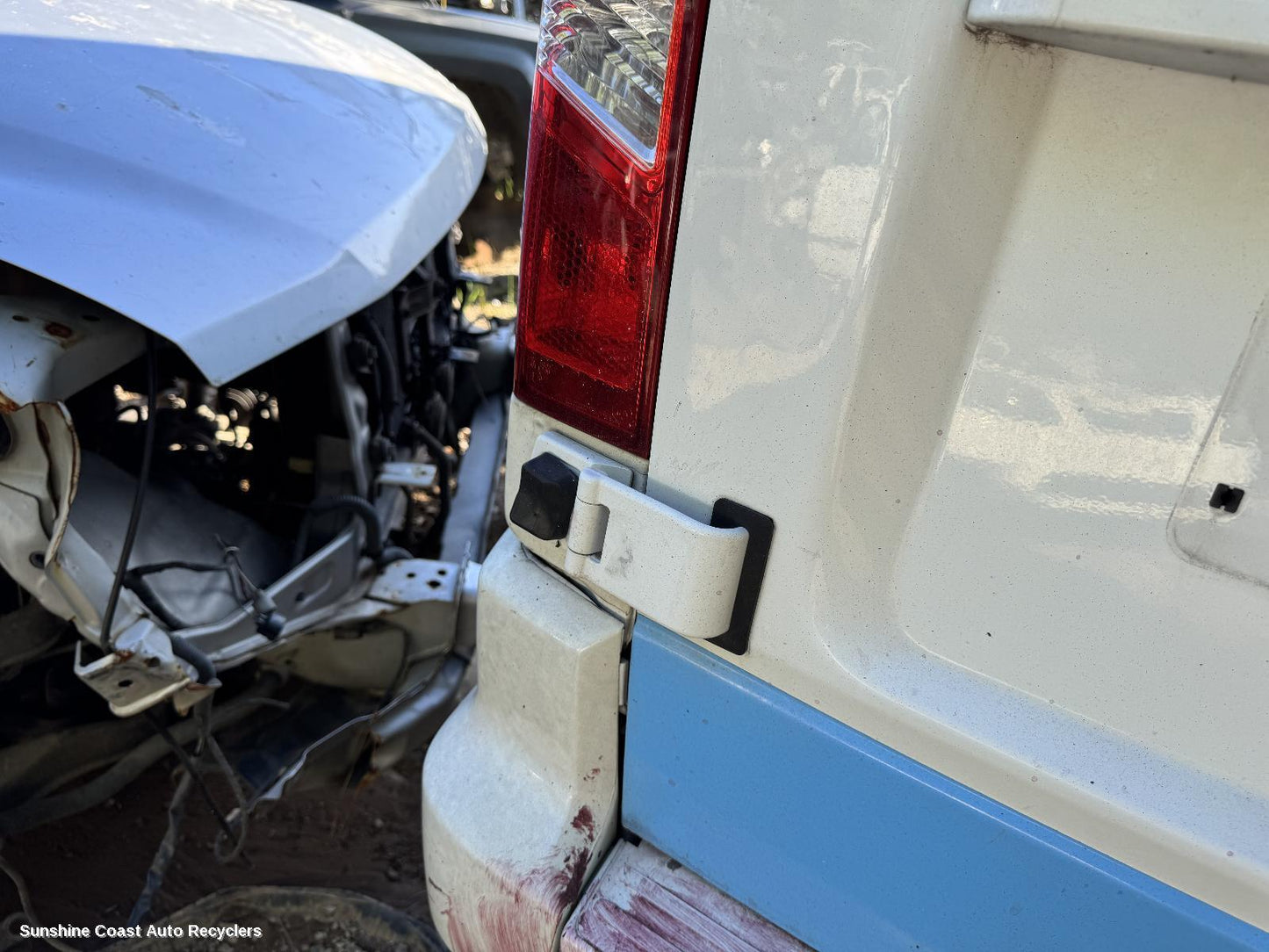 2020 Ldv V80 Bootlid Tgate Hinge