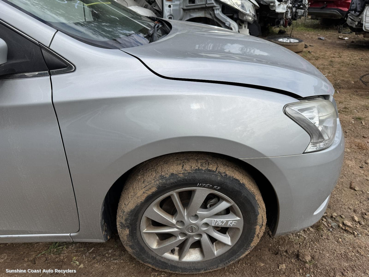 2012-2017 Nissan Pulsar Right Guard