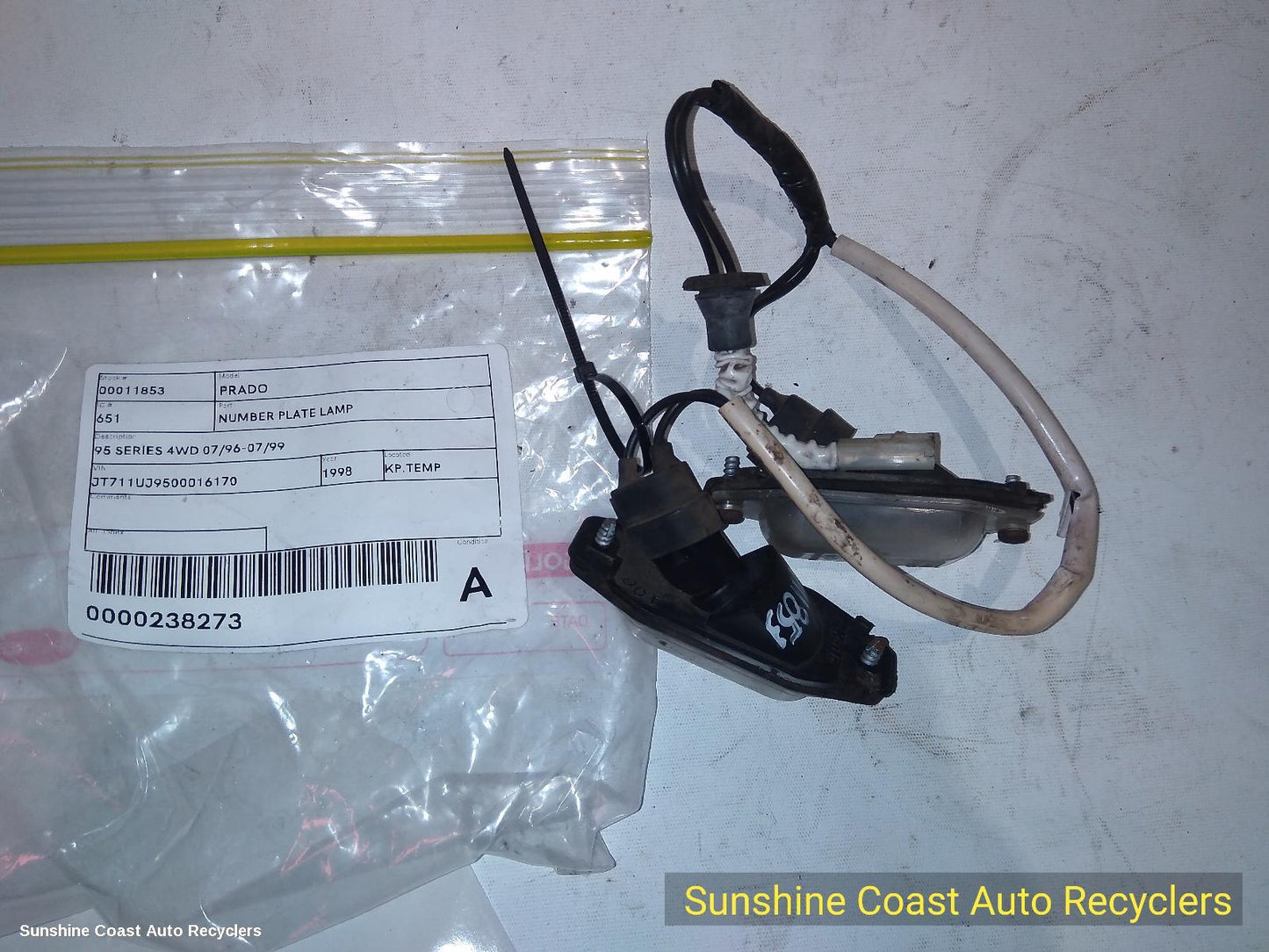 1996-1999 Toyota Prado Number Plate Lamp