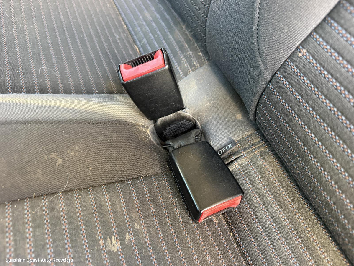 2010-2022 Volkswagen Amarok Seatbelt Stalk