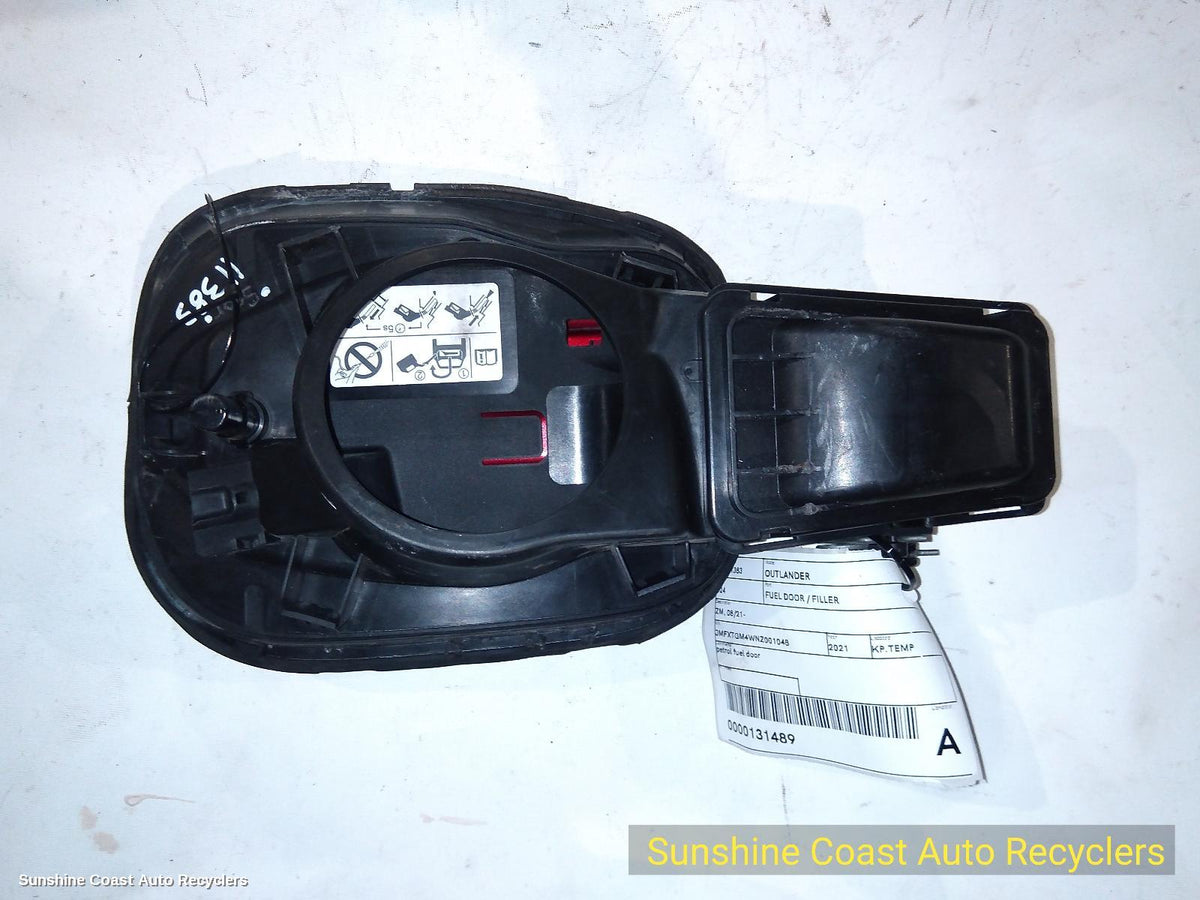 2021-2026 Mitsubishi Outlander Fuel Door   Filler
