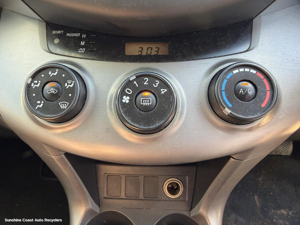 2005-2012 Toyota Rav4 Clock