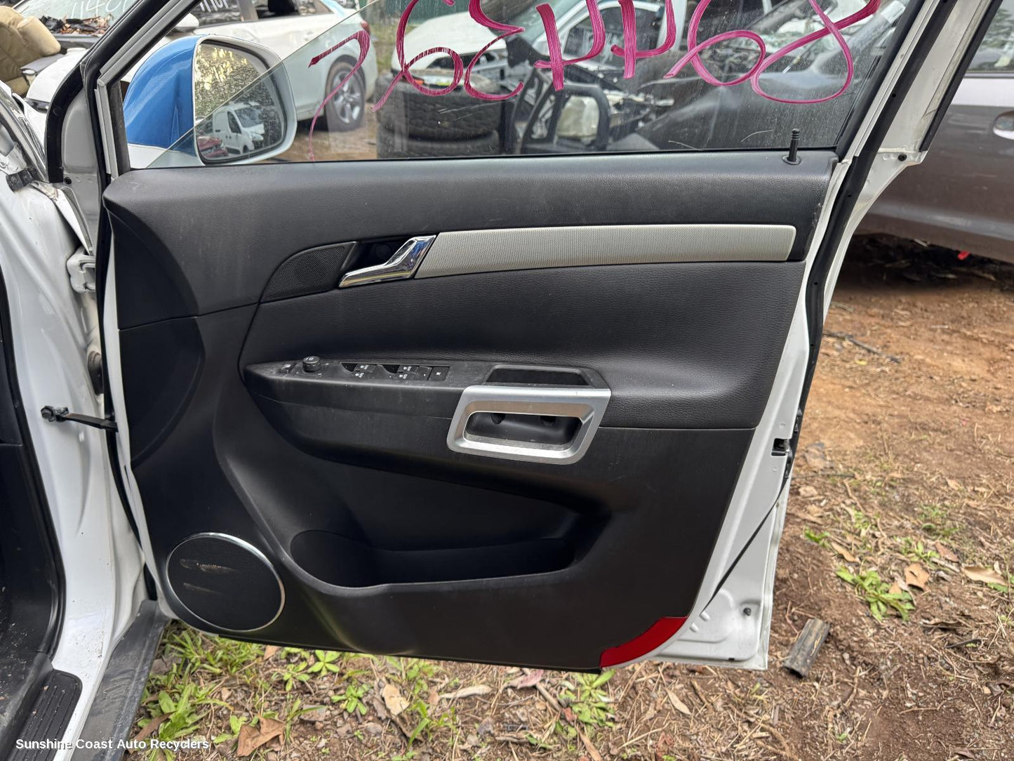 2013 Holden Captiva Door Trim