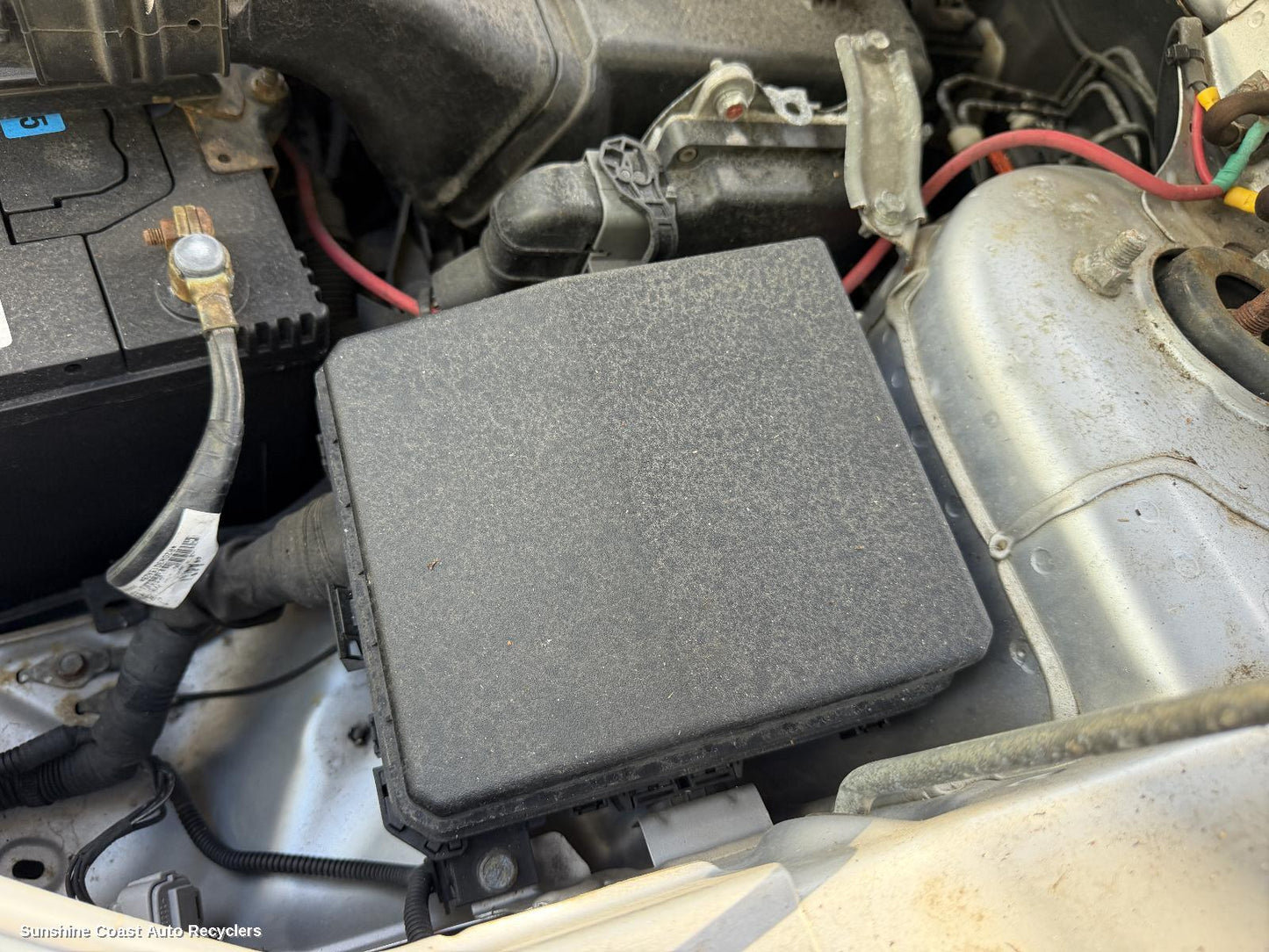 2009-2012 Mitsubishi Outlander Fuse Box
