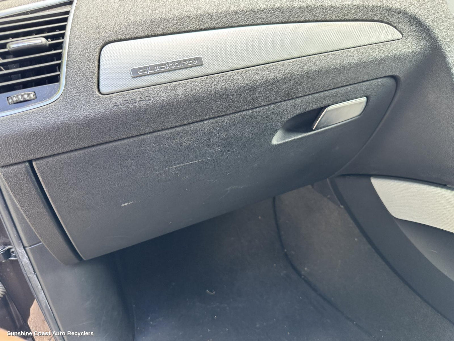 2011 Audi Q5 Glove Box