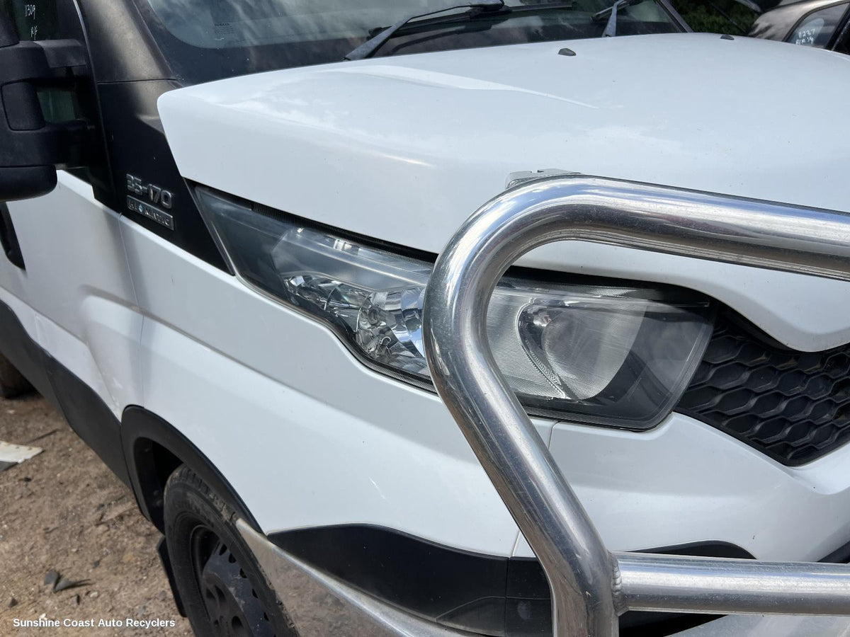 2015-2026 Iveco Daily Right Headlamp