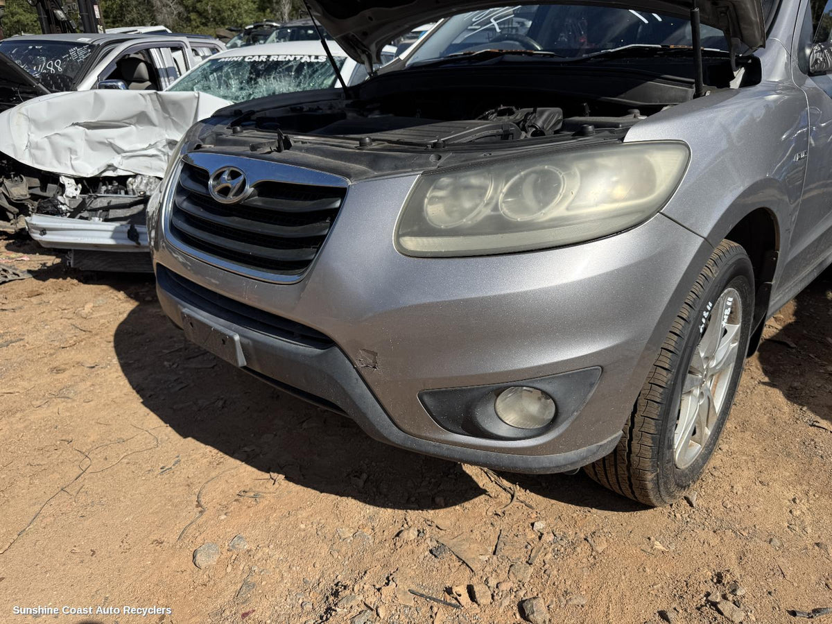 2009-2012 Hyundai Santa Fe Grille