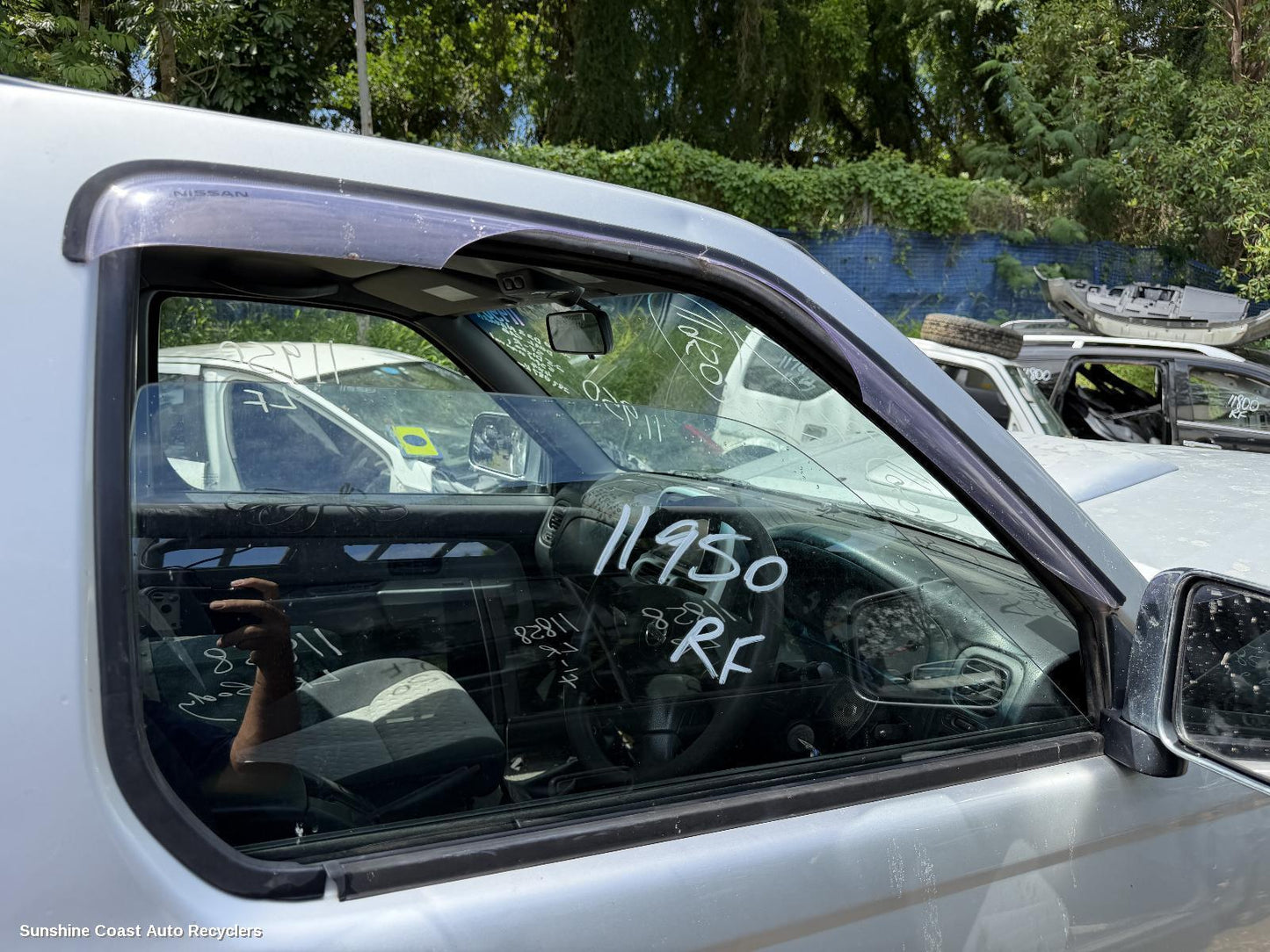 2008-2015 Nissan Navara Right Front Door Window
